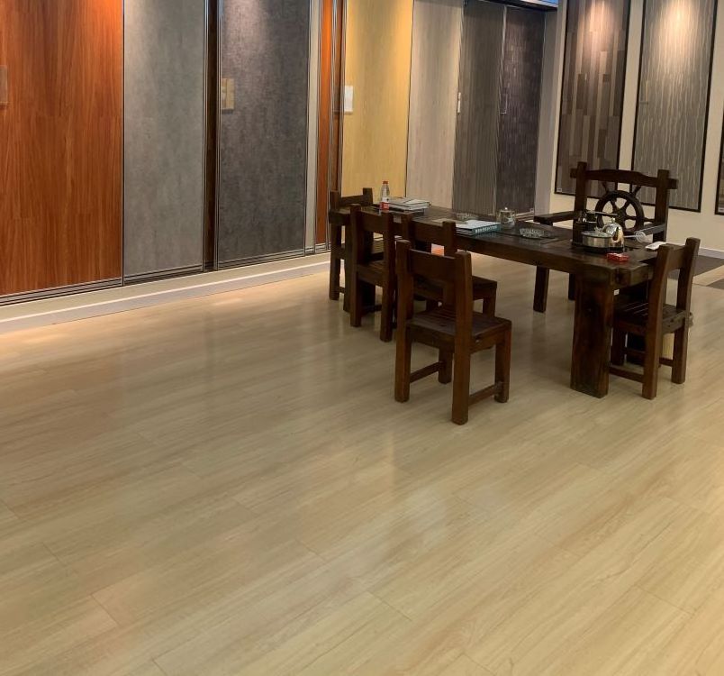 Factory Direct Sale SPC Floor Click Lock 6mm Vinyl Plank Flooring Decoration for house  Stone Plastic Indoor flooring Fireproof