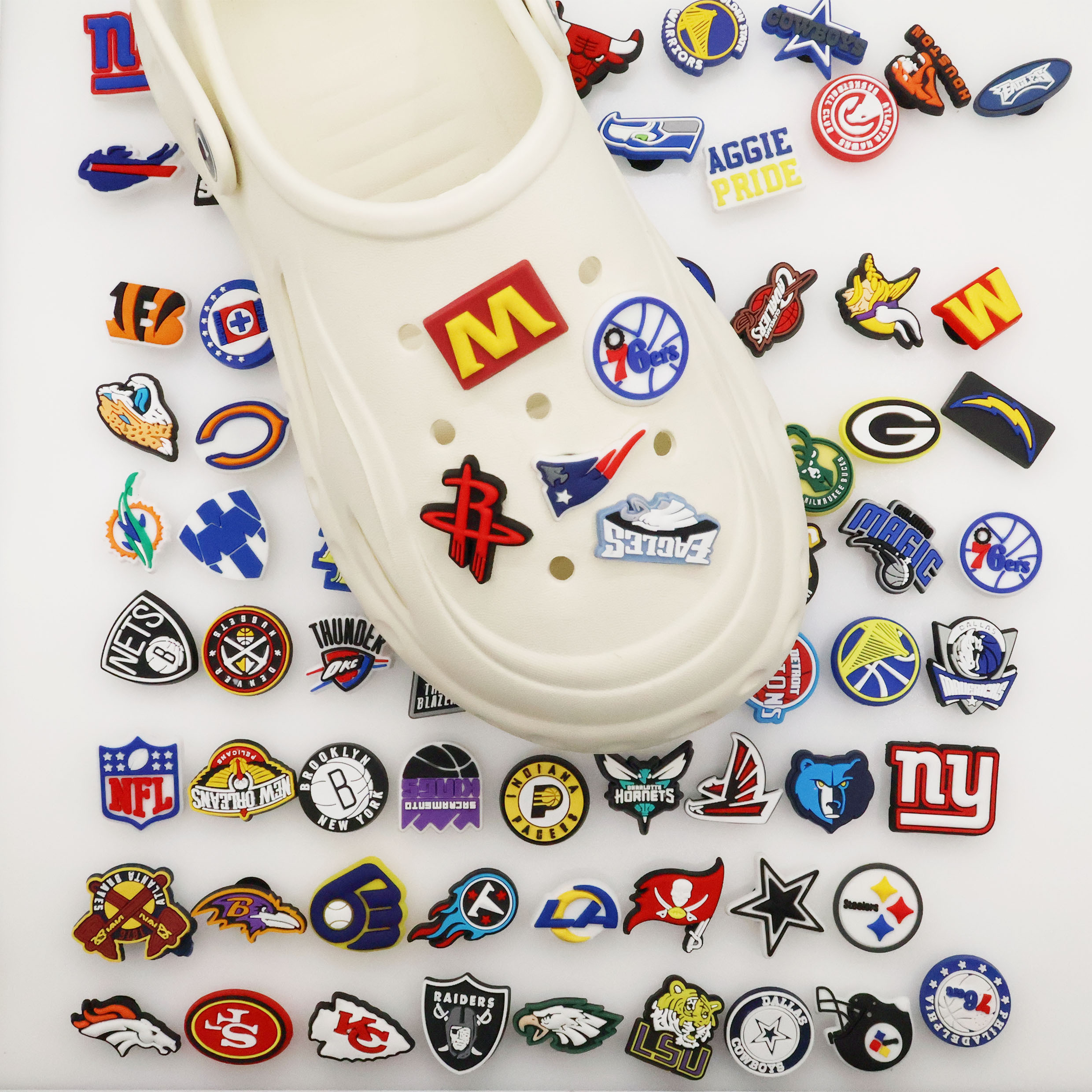 Football team crocodile shoes charm sports team NFL crocodile shoes charm football basketball team crocodile charm wholesale