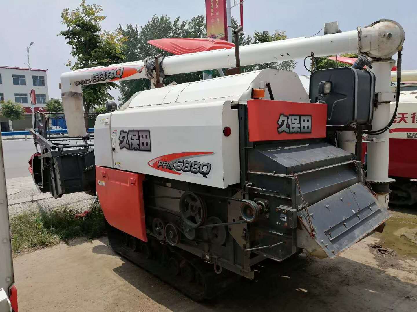 Factory Wholesale Agricultural Uses of Rice Reaping Combine Harvester Machinery