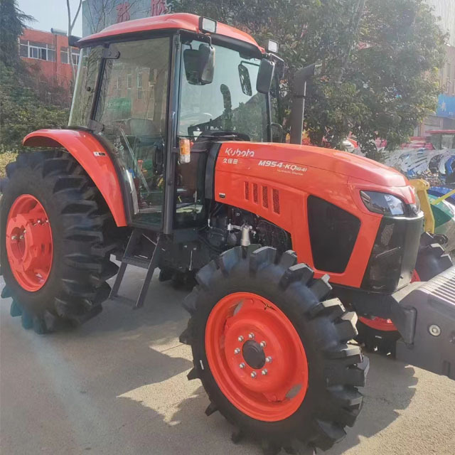 Agricultural machinery 70/85/95HP four-wheel drive Kubota 704/854/954 agricultural mini tractor