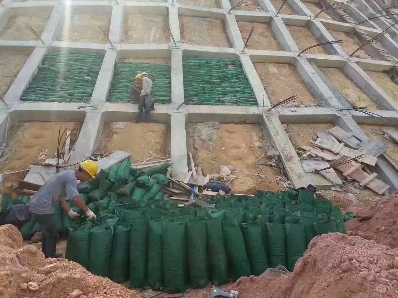 Geotextile Bag Price nonwoven geotextile vegetation geobag soil bag sand bag for river bank flood protection