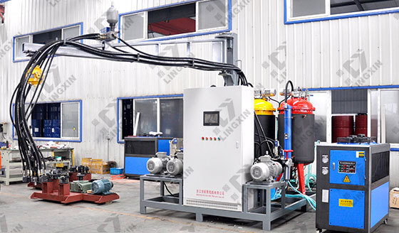 High quality low price manufacturer high pressure pu spray foaming machine /polyurethane injection machine