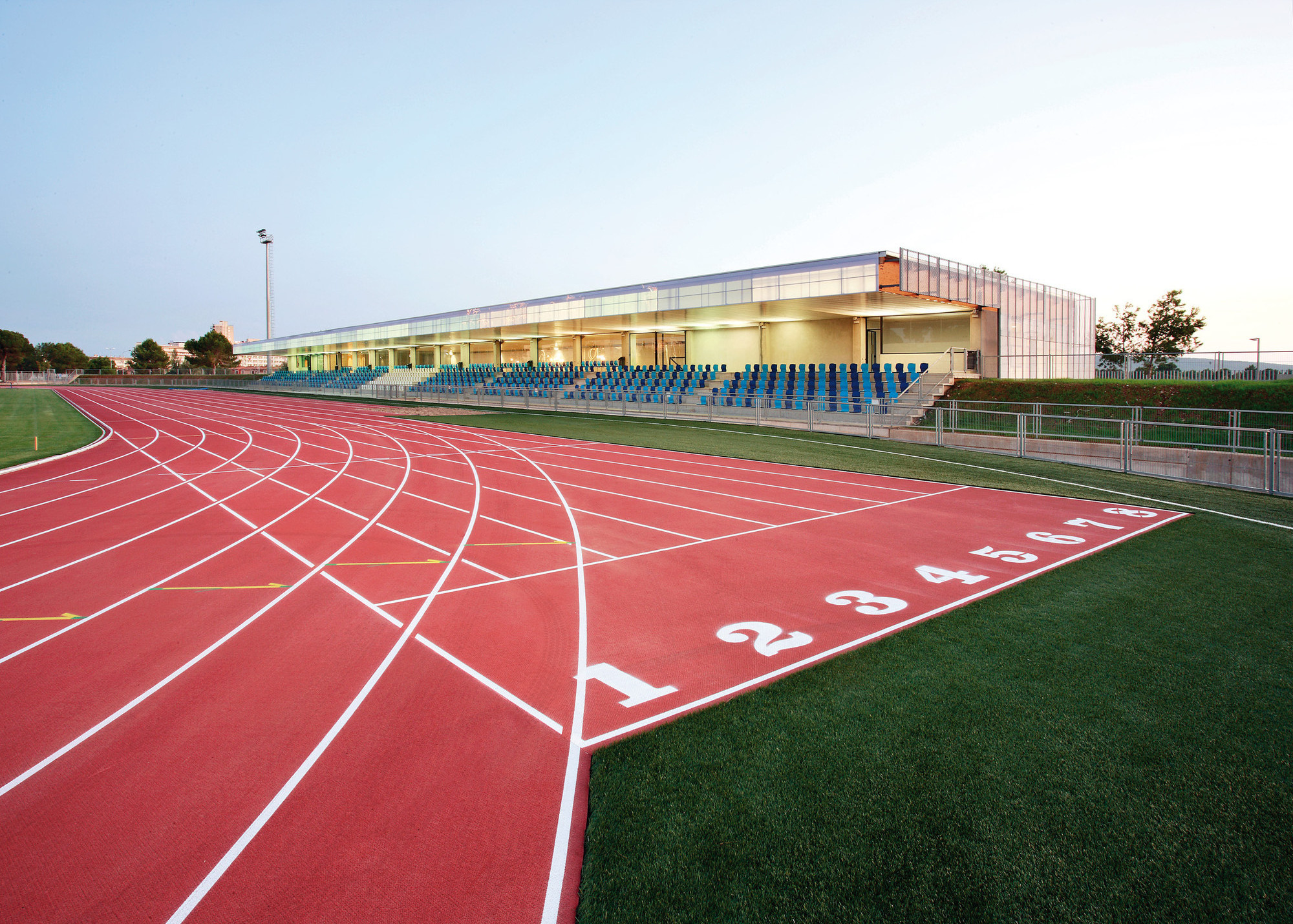 EPDM Rubber Tartan Running Track Sport Flooring Running Track Surfaces