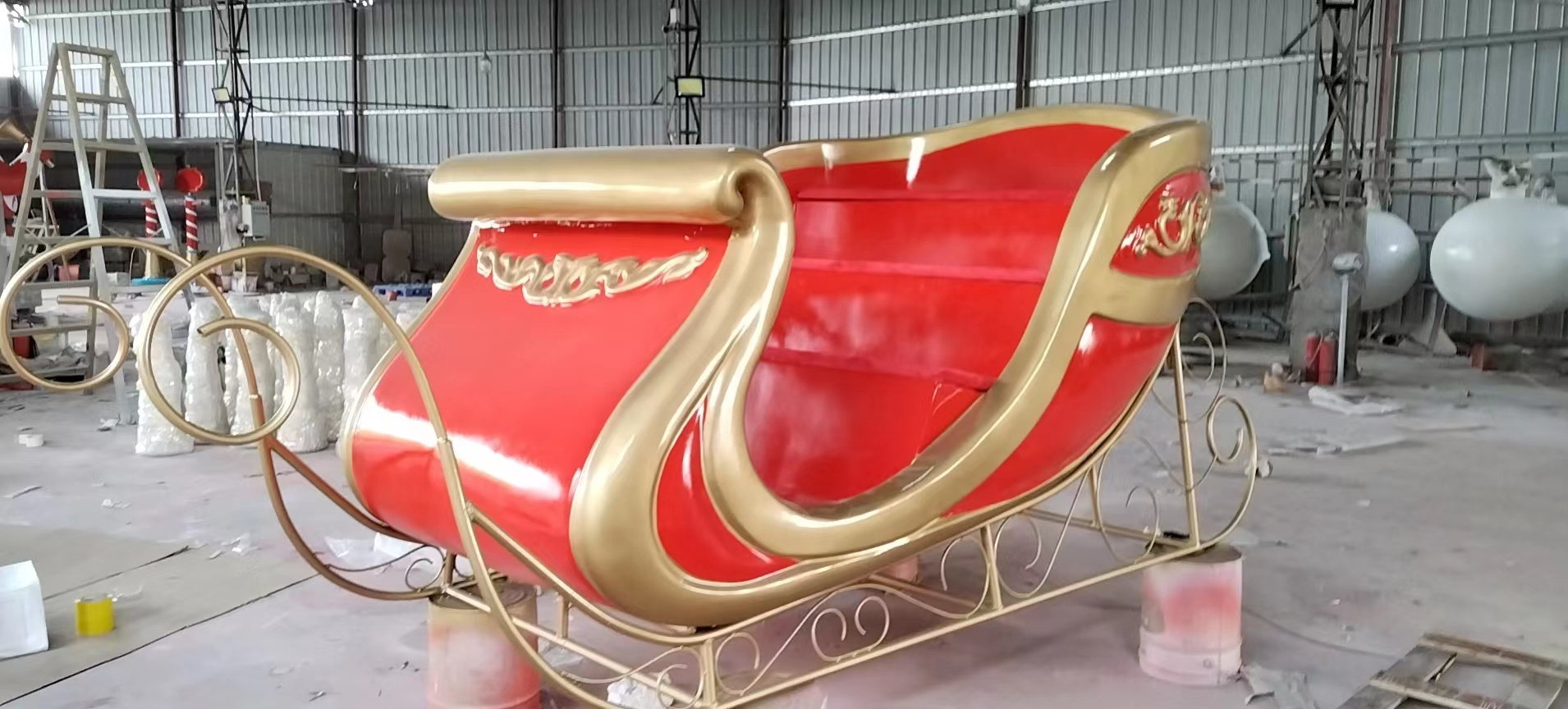 commercial fiberglass giant large waterproof outdoor Christmas life size santa clause sleigh decorations for sale