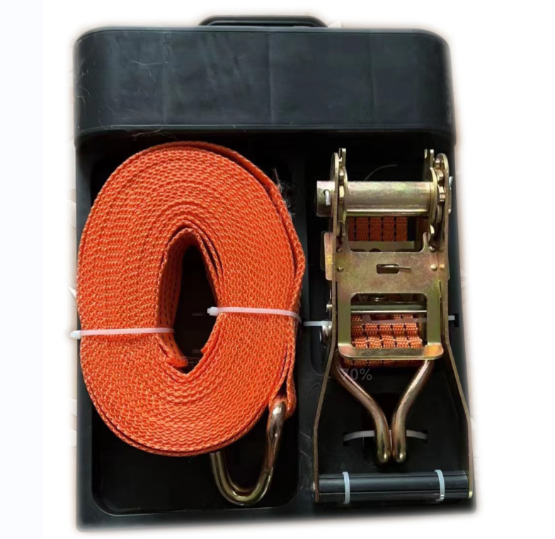 China Factory OEM 1.5t 2t 5t 10t lashing strap  Plastic box set packing  auto retractable 50mm ratchet tie down strap