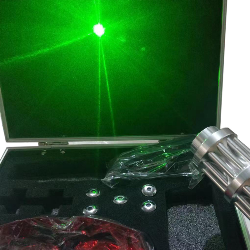 B017 with long distance green beam laser pointer 532nm green laser pointer