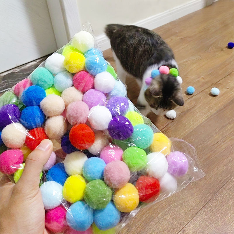 Cat Plush Toy Launching Gun Micro-elastic Soft Fuzzy Cat Toy Balls with Launching Gun  Chew Ball Pet Cat Scratcher Toys