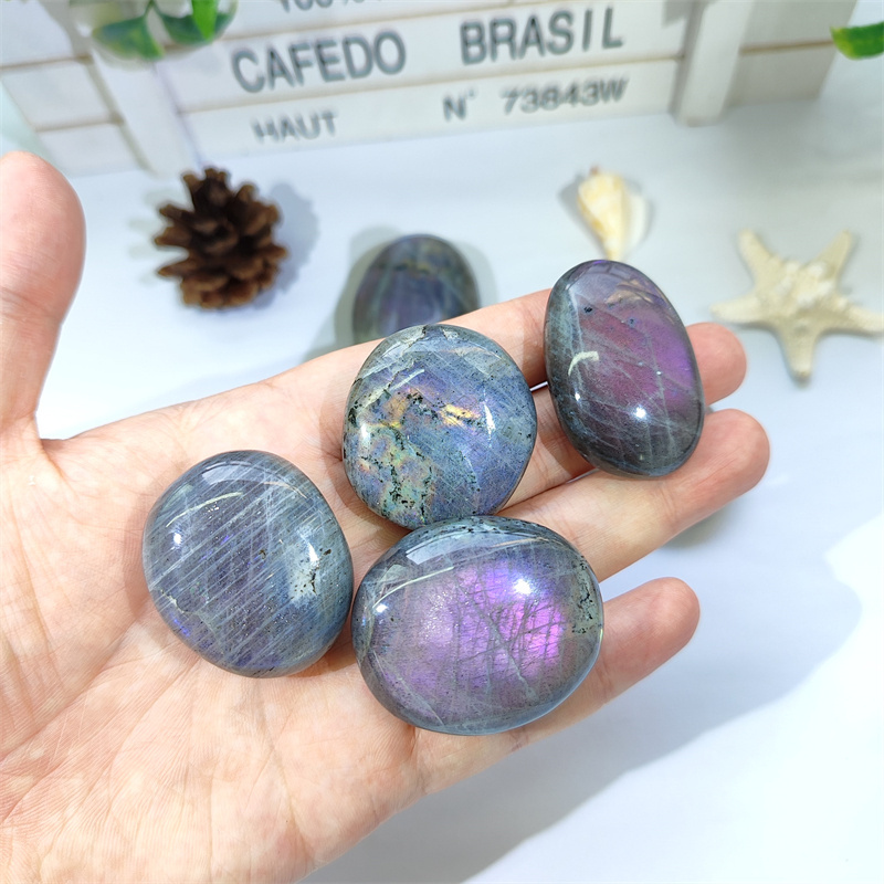 Purple Flash Labradorite Palm Stone for Meditation High Quality Crystals Healing Stone Europe Oval Polishing Crystals Crafts 1KG