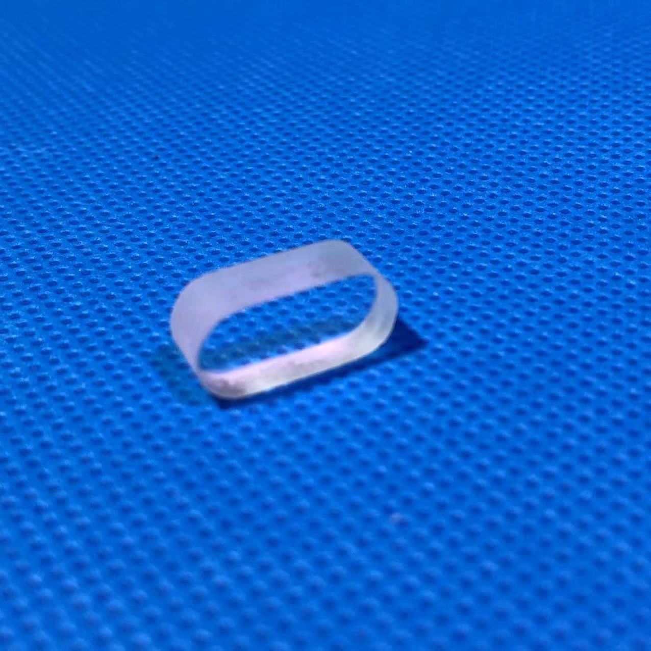 Wholesale custom ultra mini oval high purity quartz glass sheet