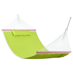 High Quality Low Price Pink and White Wave Spreader Wood Bar For Camping Outdoor Indoor Garden Quilted Hammock