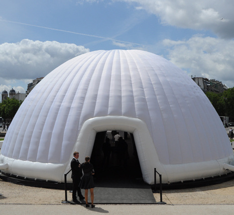 Customized Inflatable Peanut Dome Structures For Event