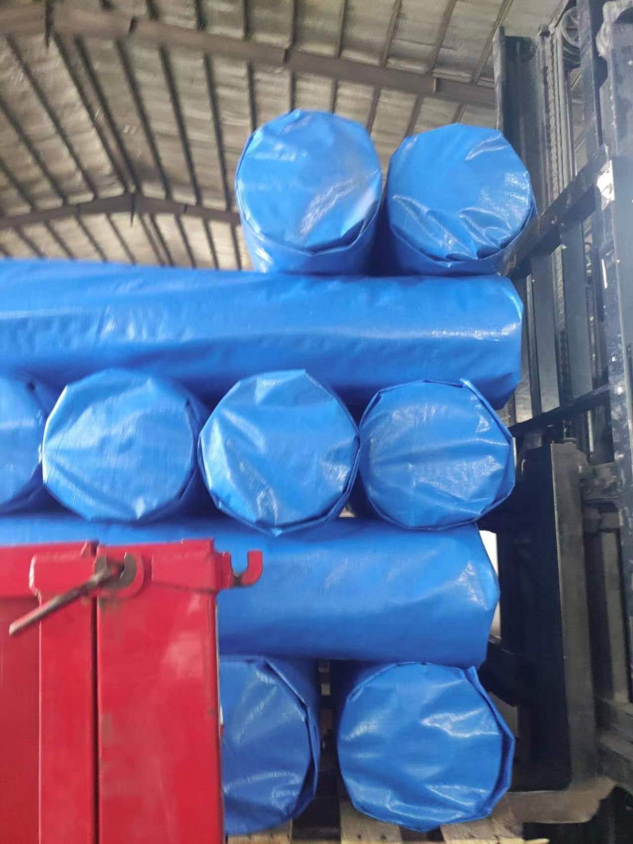 China Tarps Good Quality Waterproof Fabric Industrial Woven Pe Tarpaulin Fabric Outdoor Truck Cover Hammock Tarp