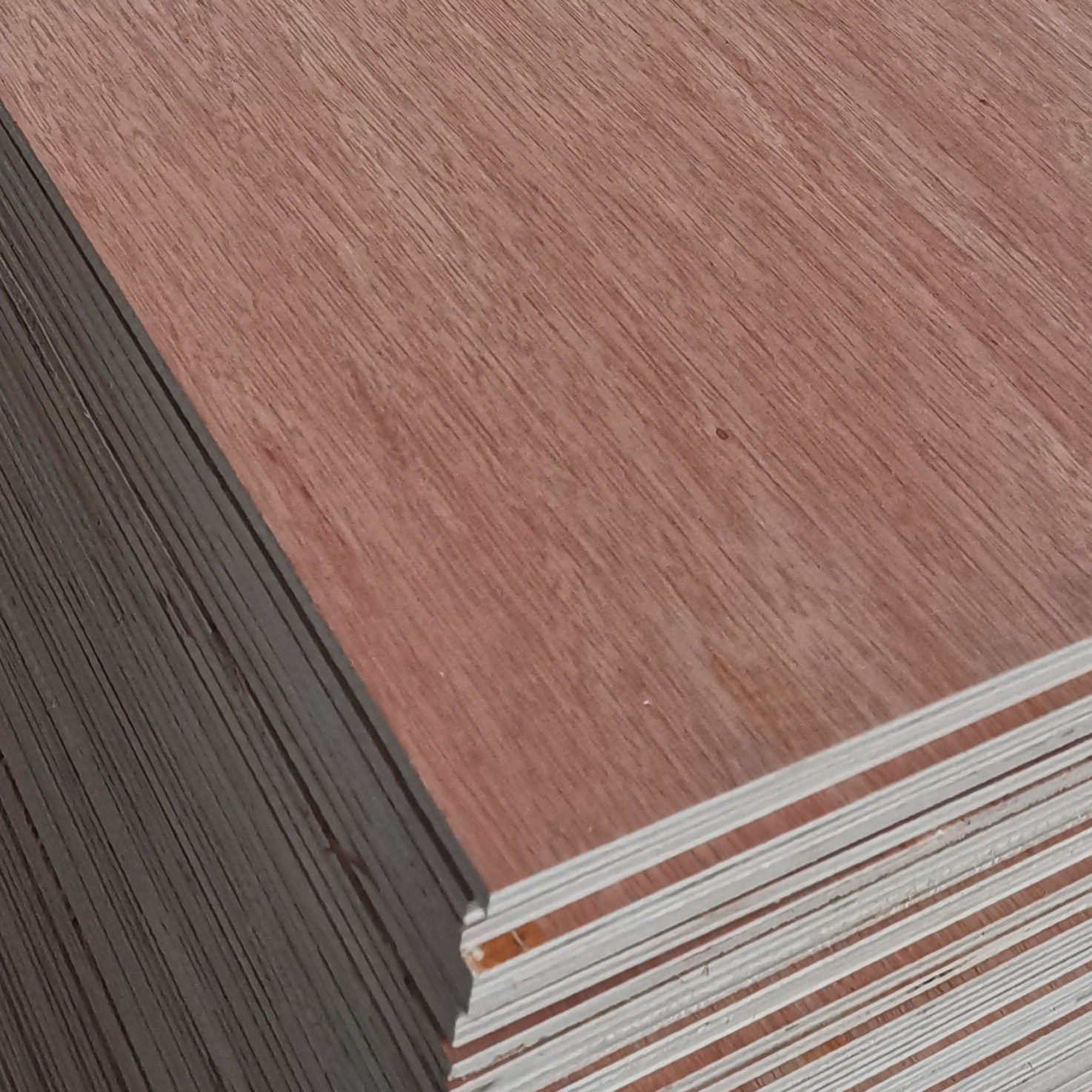 18mm 12mm commercial plywood Bintangor Okoume Pine Pencil Cedar veneer