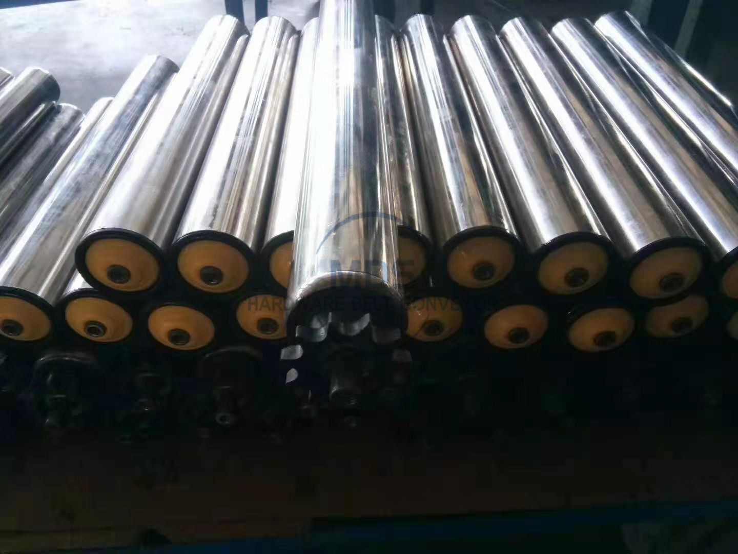 carbon steel gravity roller conveyor roller manufacturer for material handling equipment parts