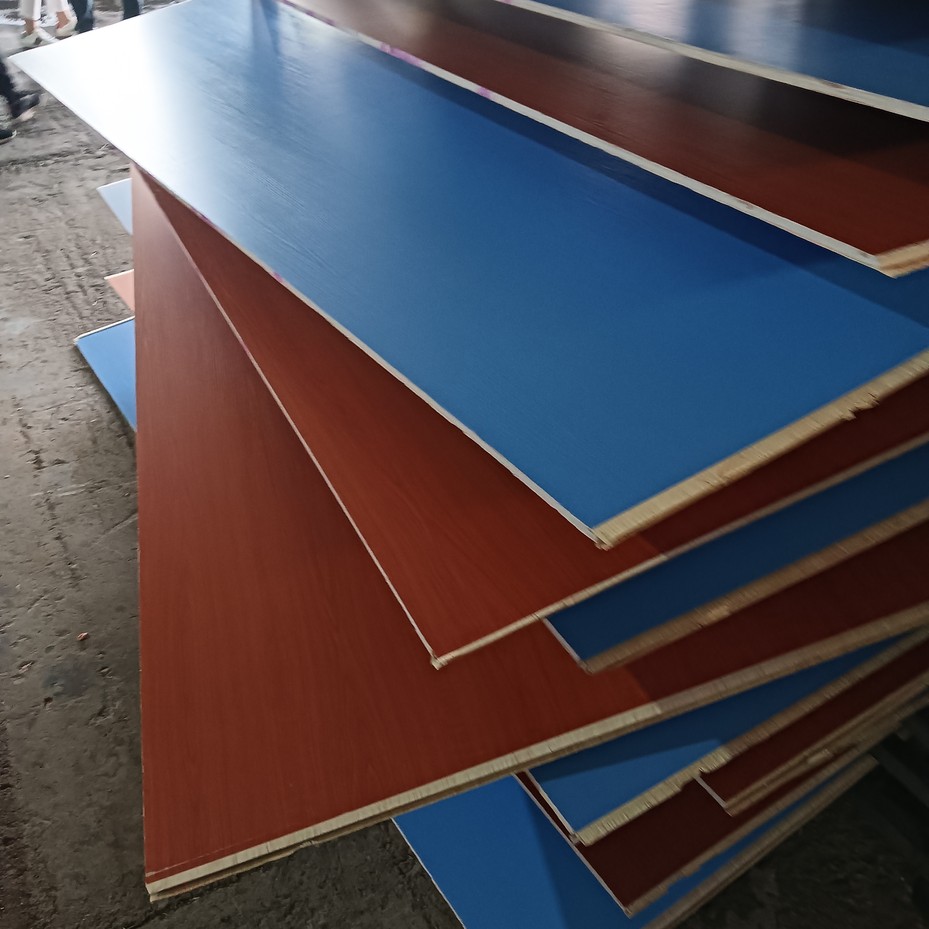 Reasonable price coloured laminated plywood sheets double face melamine paper