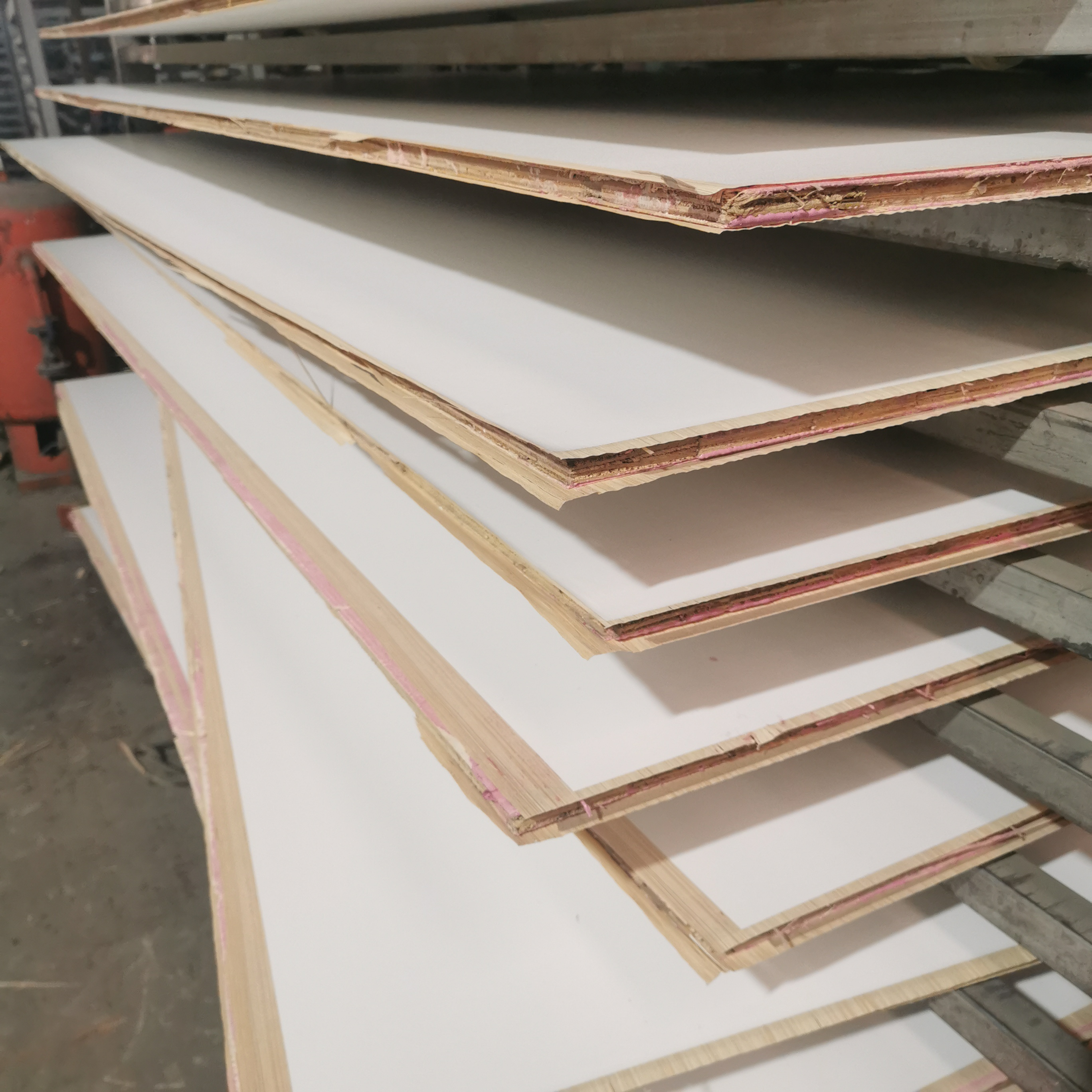 Reasonable price coloured laminated plywood sheets double face melamine paper