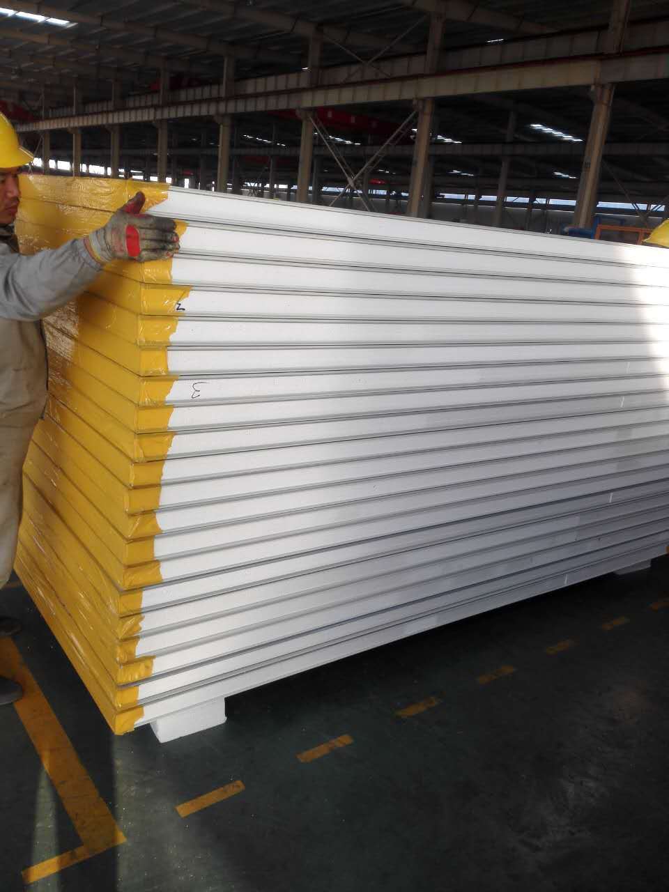 High quality easy Installation Best Price Eps Sandwich Panel For Roof And Wall