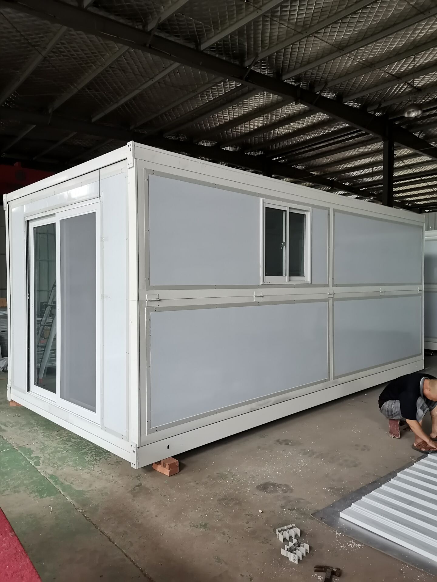 Hot sale 20ft newest best selling prefabricated foldable portable prefab folding container houses homes offices