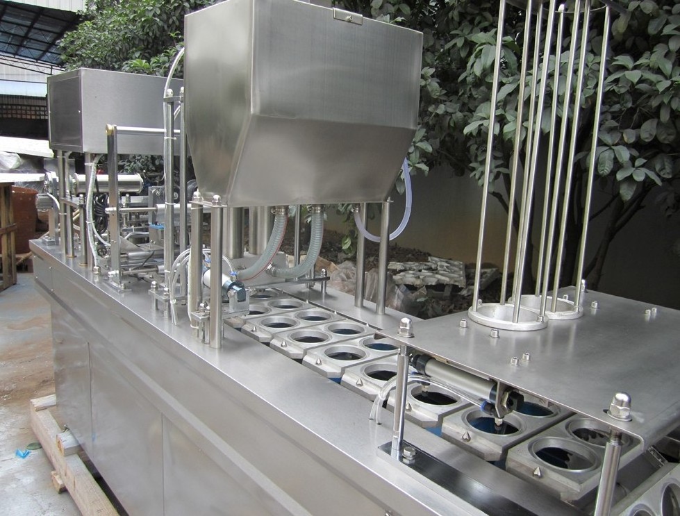 Cup Filling Automatic Ice-cream/yogurt/water Cup Filling and Sealing Machine Plastic Food Beverage Electric