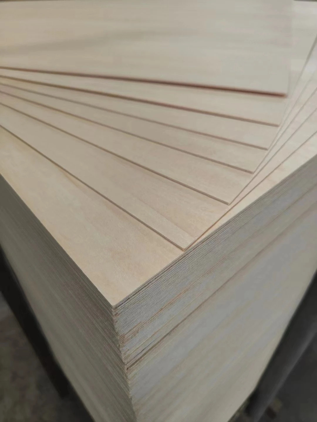 Wholesale basswood plywood 1mm 2mm 3mm 4mm 5mm 6mm 7mm Basswood sheets For laser cut DIY Model craft Puzzle Toys