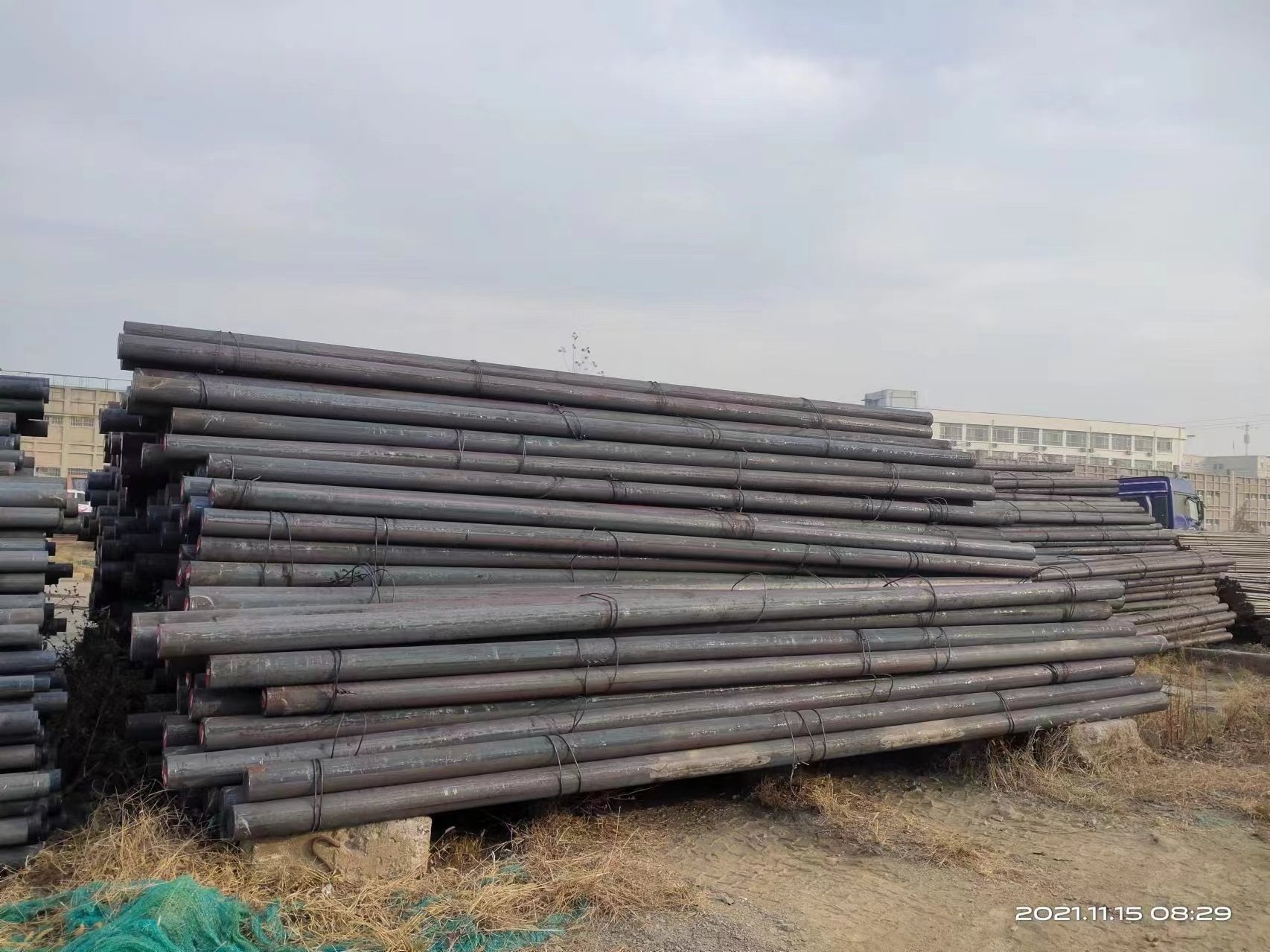 China SAE1045 /S45C Hot Rolled/Cold Drawn Carbon Steel Iron Round Bar steel Rod on sales