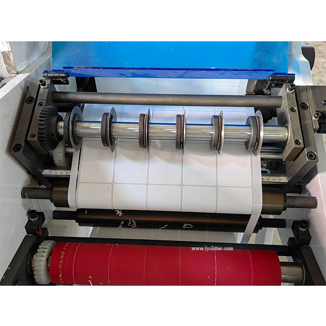 Thermal Transfer Paper Sticker Roll Kiss Cut Die Cutting Machine for Labels