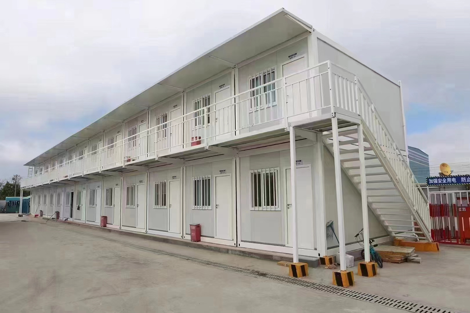 China Prefab Modular Homes Prefab Home Modular 2 Floors Container House 2 Bed Rooms Floor Plans