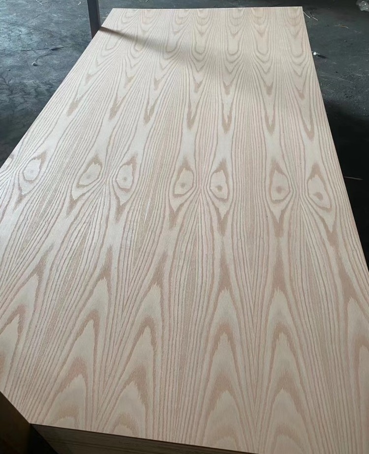 1220x2440mm 12mm 15mm 18mm Red Oak Veneer Faced Fancy Plywood