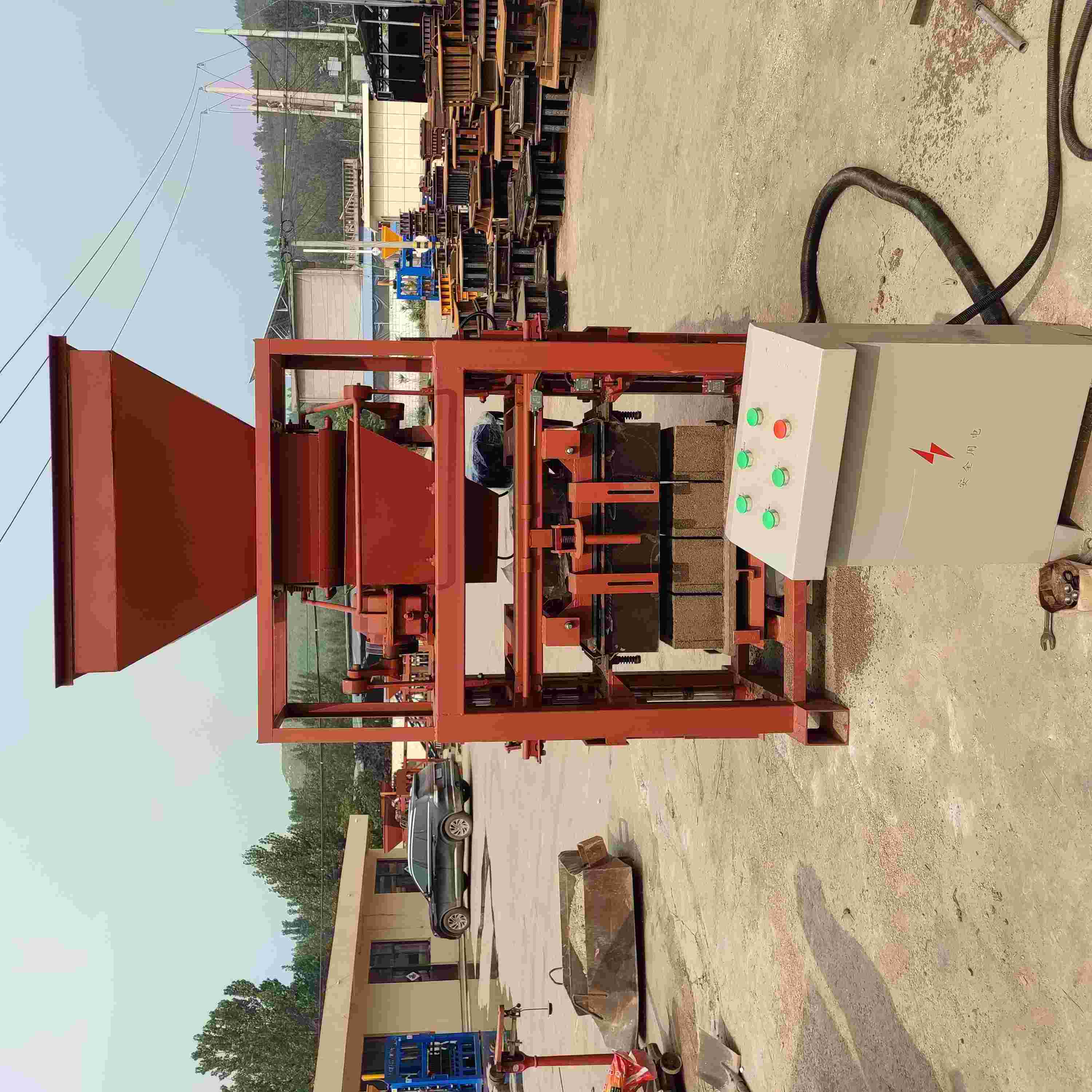 Semi automatic QT40C-1 flyash interlocking paver block machine cement concrete bloque fly ash brick making machine