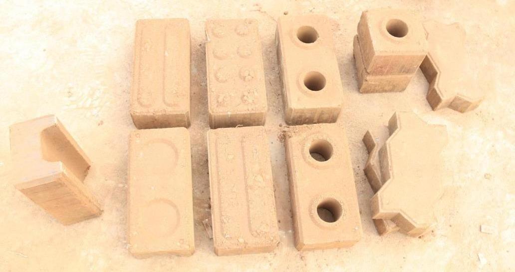 2-25 interlocking hollow clay red bricks	making machine price in kenya automatic hydraulic block machinery