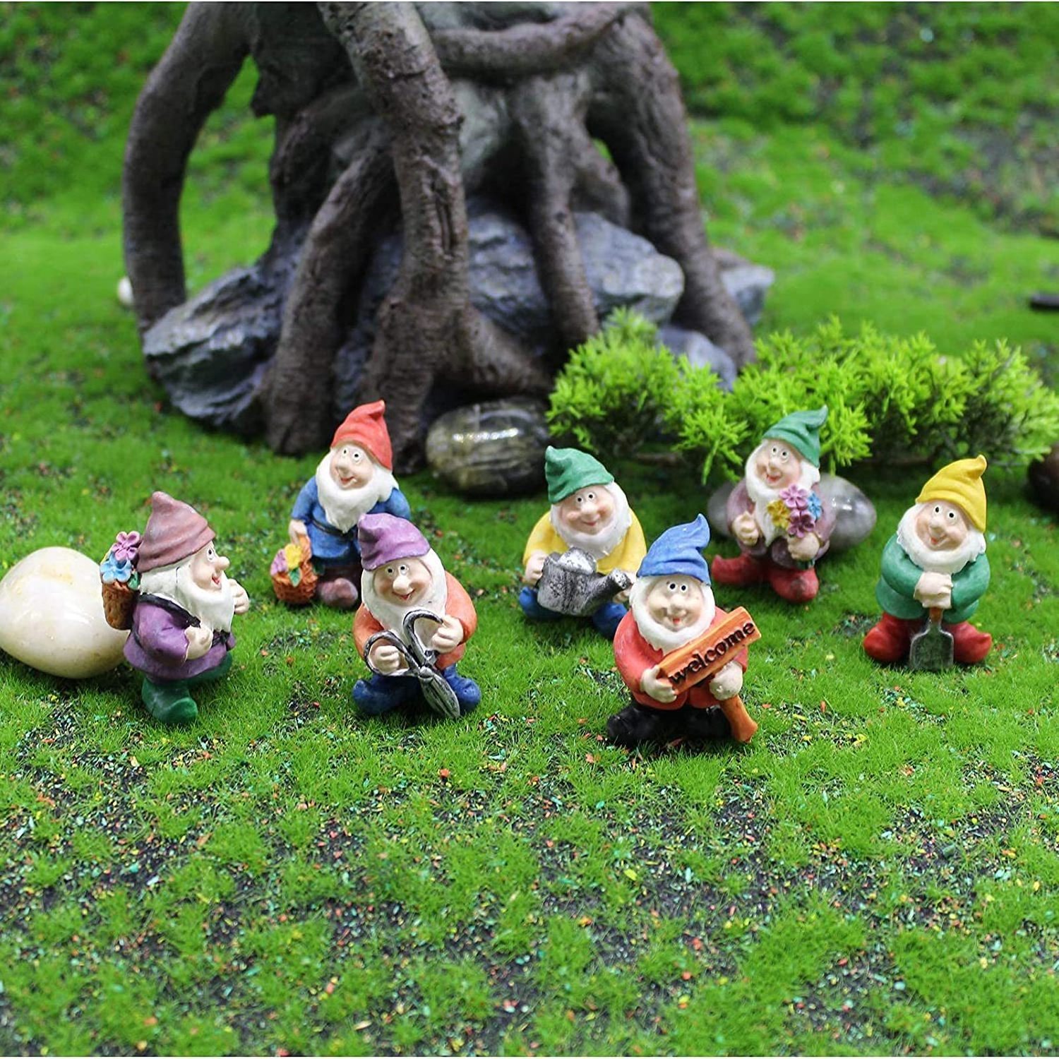 Wholesale Garden Gnomes Mini Elf Micro Landscape Decoration Miniature Gnomes Resin Gnome Ornaments Crafts