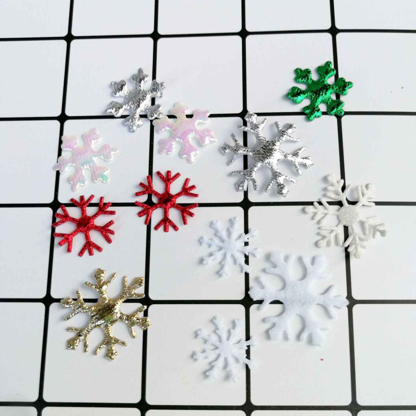 DIY Handmade Christmas Decoration Fake Paper Snowflake Christmas Party Confetti