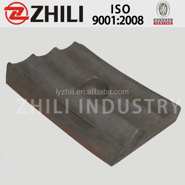 strong protectting high manganese crusher hammer mill wear liner plate chute liner