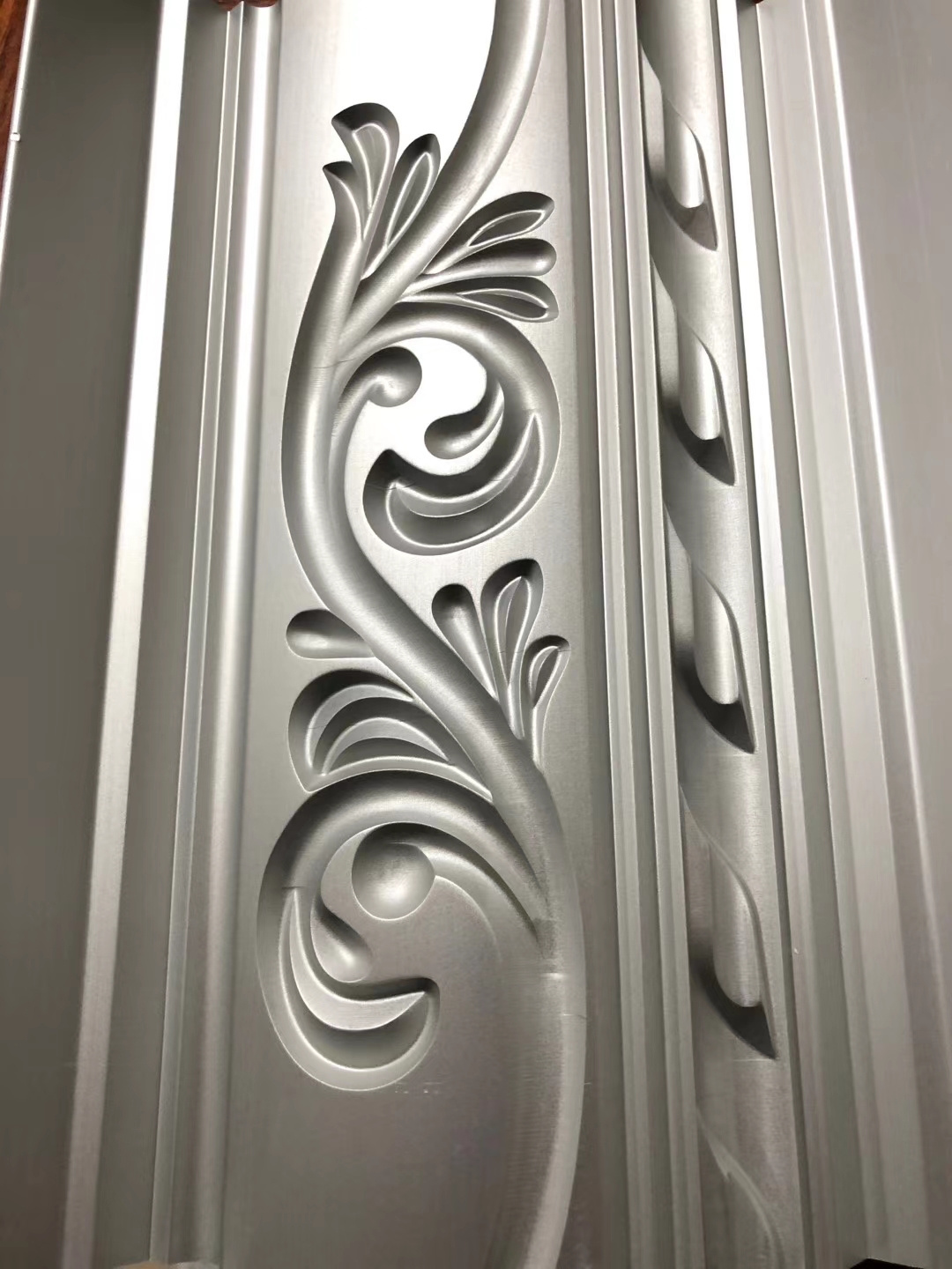 2018 high quality aluminum cornice moulding to make gypsum cornice