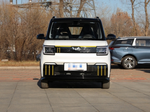 High quality Sino 30kw new energy 100km/h Mini ev car electric wuling mini ev car for 2022