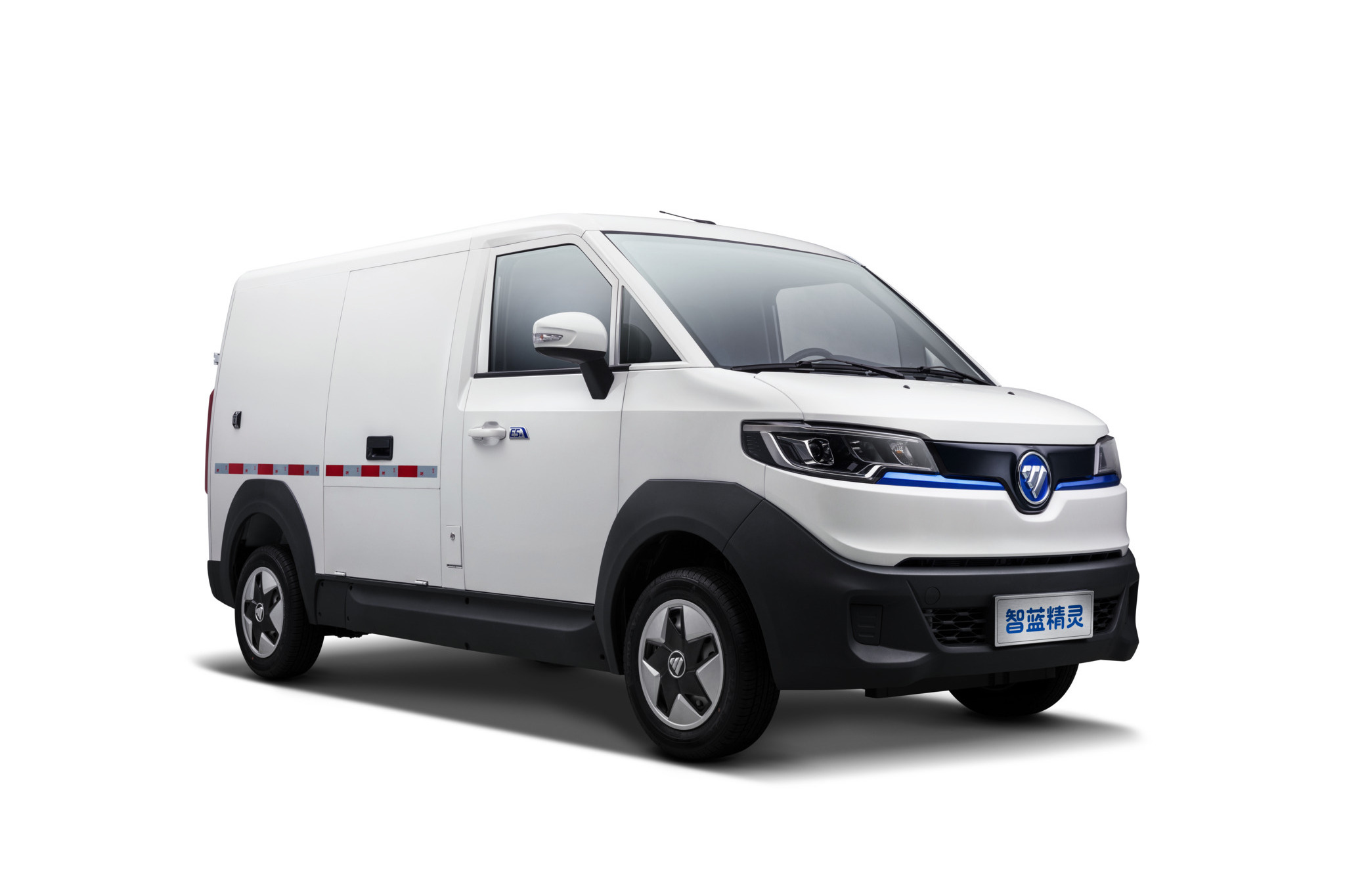 Sinotruk mini electric car low prices 2810 KG electric cars for sale europe electric vans for sale