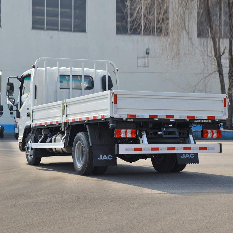 Factory direct sale low price light truck JAC Junling A8 truck 4x2 4.8m light cargo truck