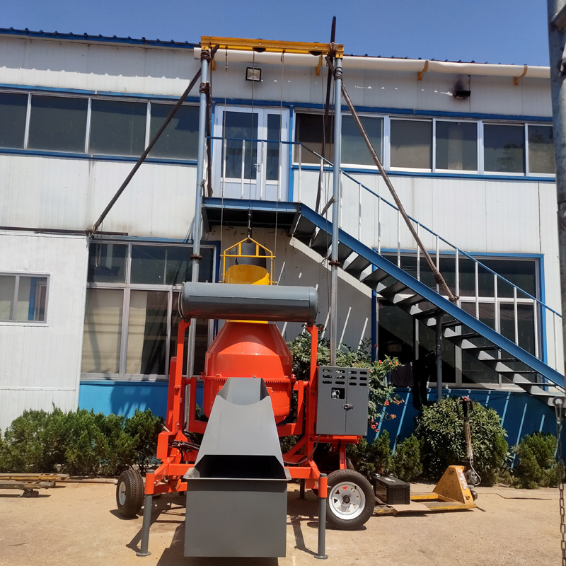 Portable diesel gasoline 800L 3 yard cement self loading concrete mixer with water pump machine