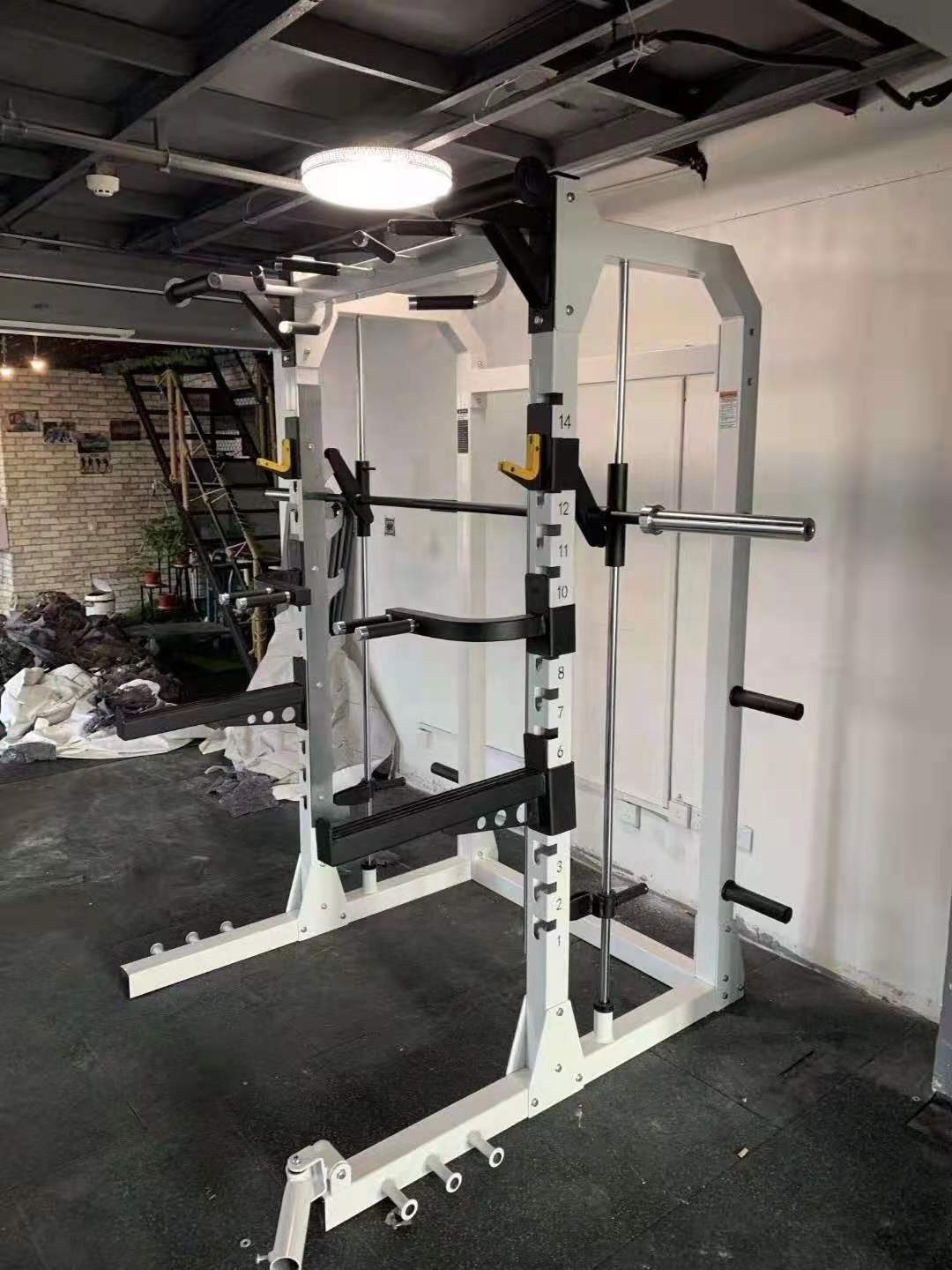 China manufacture gym equipment bench & rack customized power rack weight lifting gym half rack