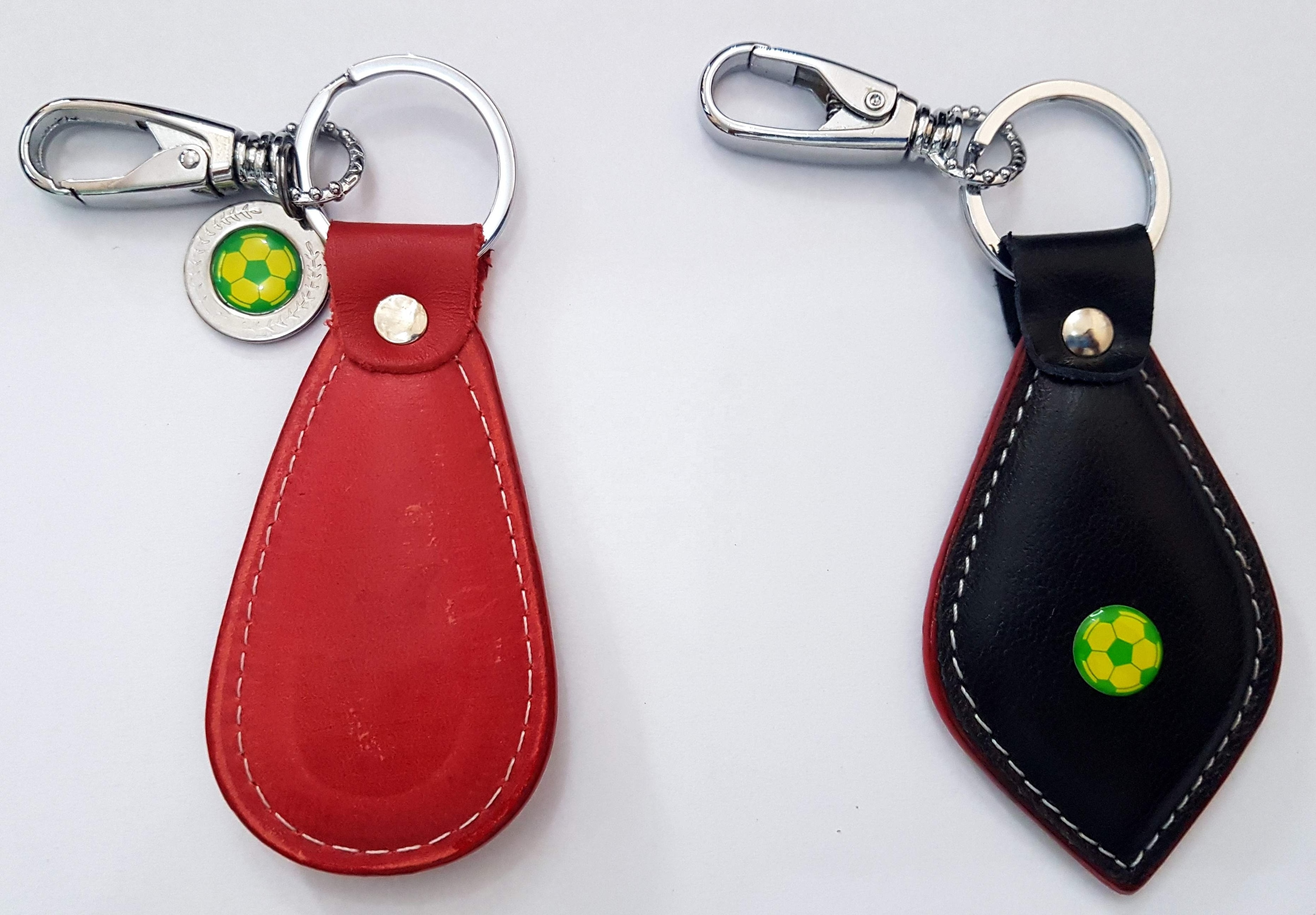 SMART FANCY SOFTY LEATHER KEY RINGS WITH METAL LOGO AND CHROME RINGS AND LOOPS/ LEATHER KEY RINGS WITH LOGO