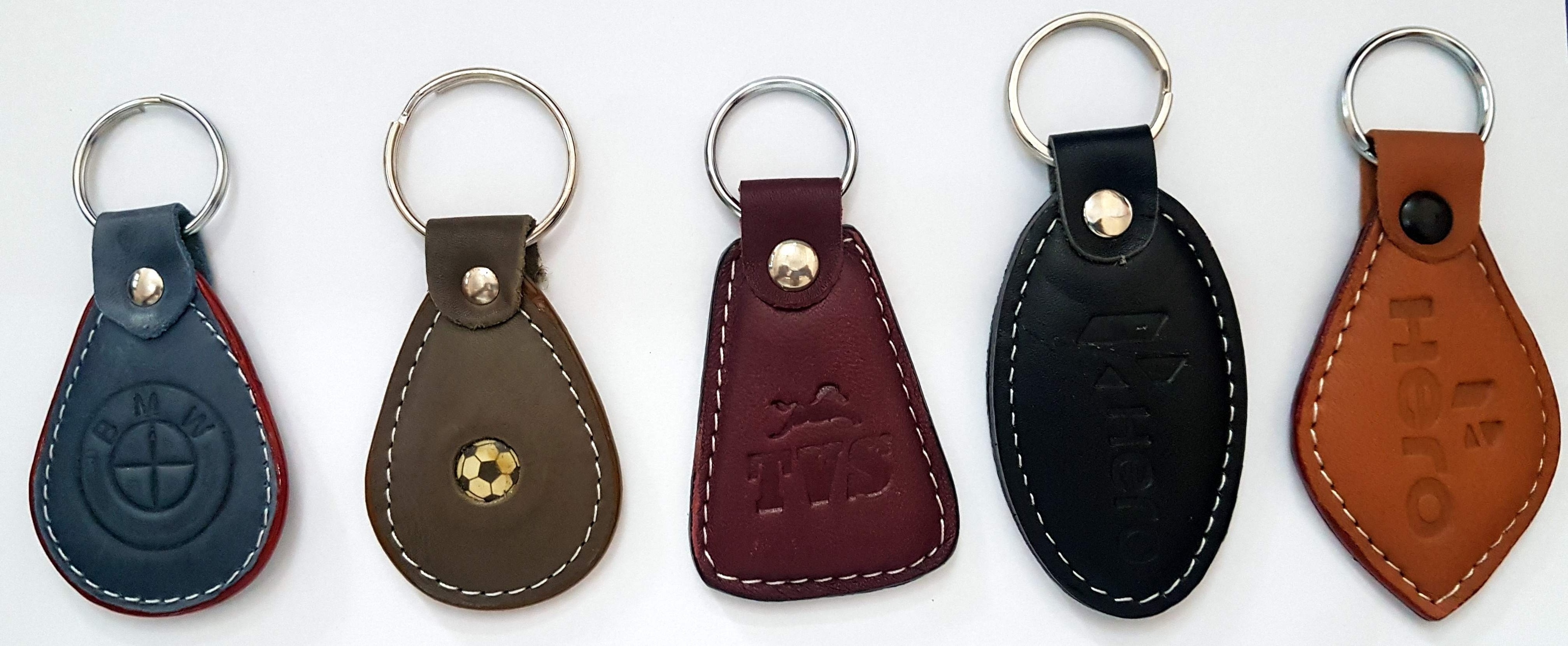 SMART FANCY SOFTY LEATHER KEY RINGS WITH METAL LOGO AND CHROME RINGS AND LOOPS/ LEATHER KEY RINGS WITH LOGO