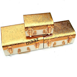 Custom Printing Square Metal Modern Style Storage Trunk Pink Gift Box With Gold Accessories