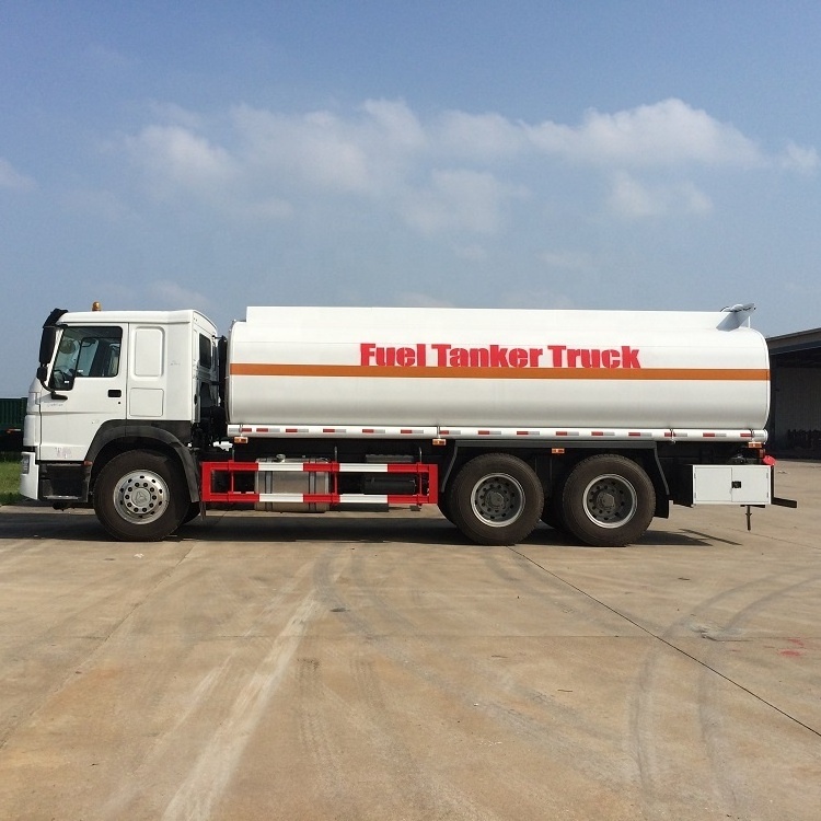 SINOTRUK HOWO EURO 2 Fuel Tank Truck Refueling Oil Tanker Truck for Sale