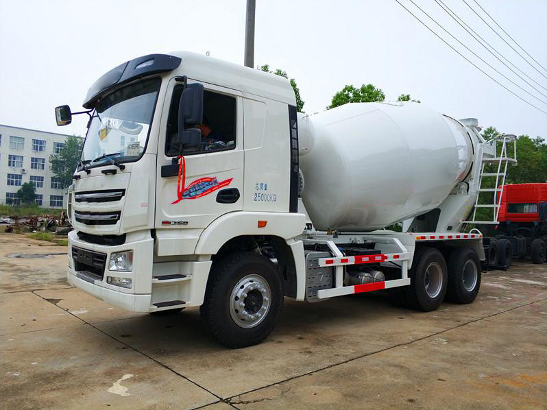 10 cubic meters concrete mixer truck G10V with spare parts