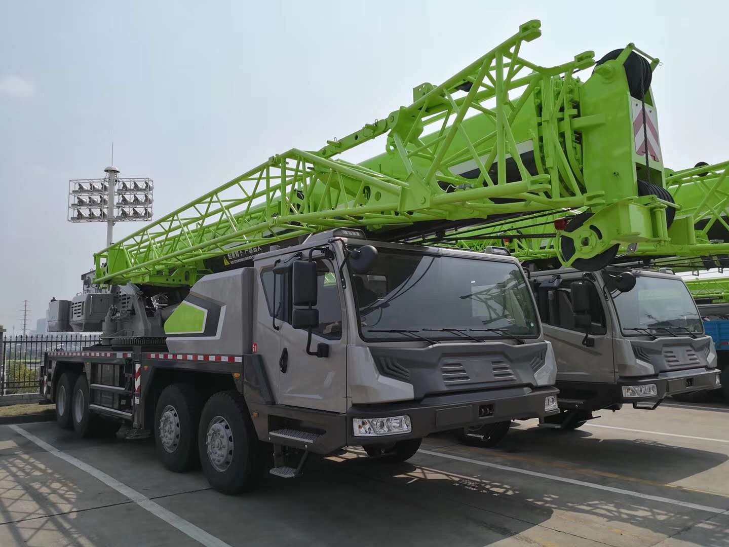 Famous factory 55ton truck crane ZTC550H with spare parts