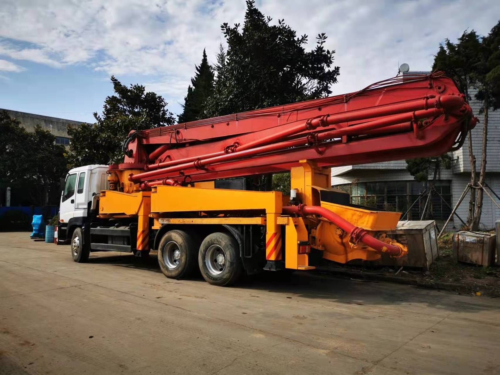 High quality Second Hand Sany SY5271THB Concrete Pump Trailer Truck