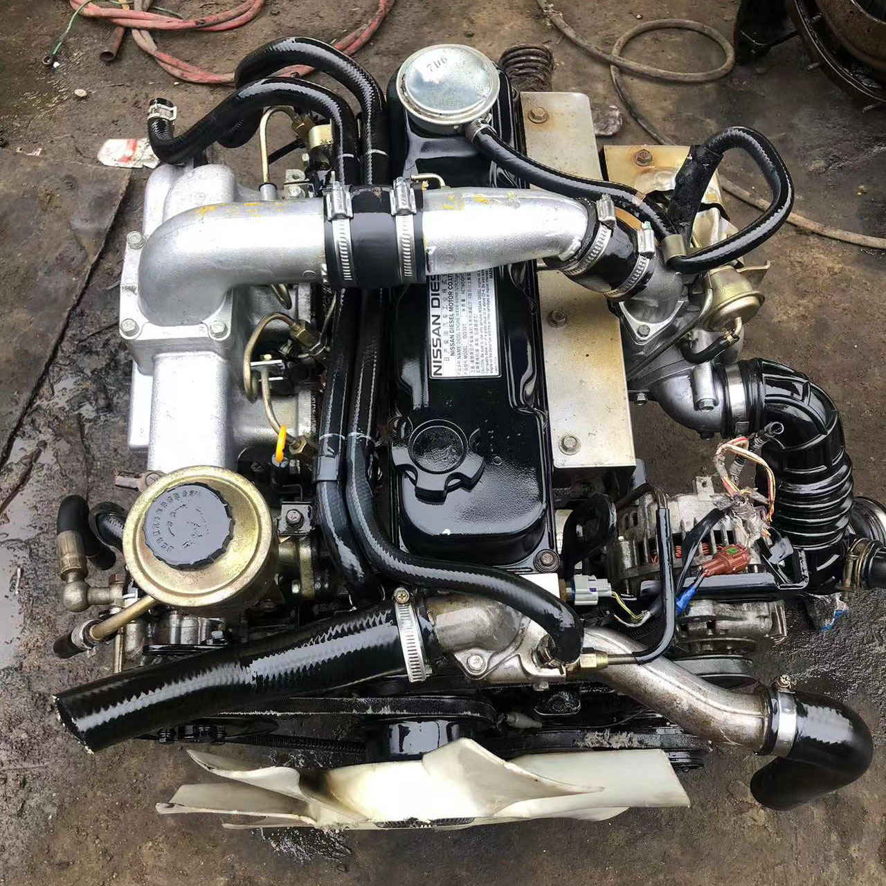 Cheap Good Condition Complete Second Hand Used Nissan Qd32 Japan Motor Engine for Pickup Truck