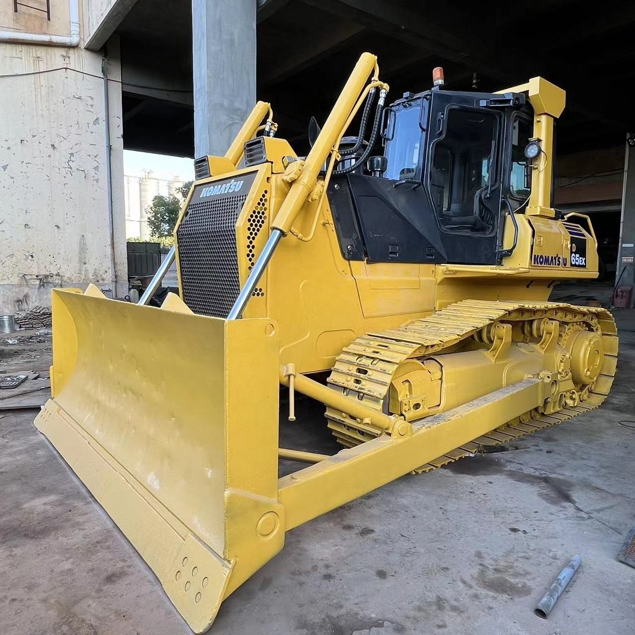 KOMATSU BULLDOZER D65EX D6 DOZER FOR SALE