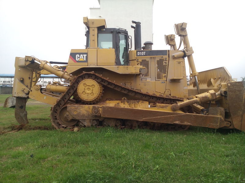 USED caterpillar D10T Dozer Cheap Price for Sale good condition