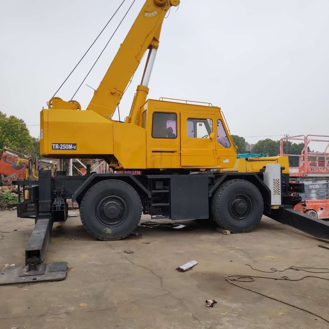 Best Price Used 25 Ton Tadano TR250M Rough Terrain Crane For Cheap Sale